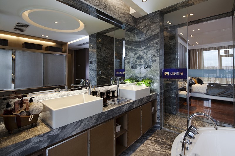 ������� (18)