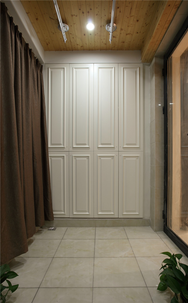 225508qkuako87vumqva22